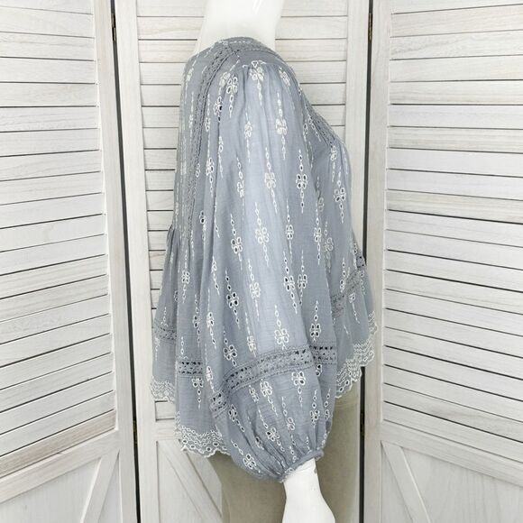 American Eagle Eyelet Embroidered Peasant Blouse Blue White XS Cropped - Picture 4 of 14